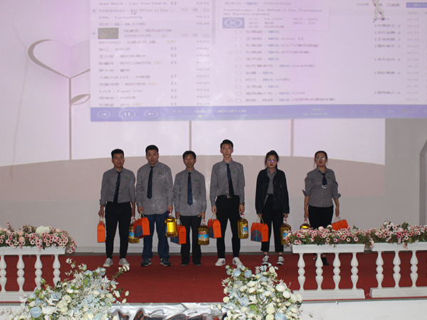 倉(cāng)庫(kù)團(tuán)隊(duì)